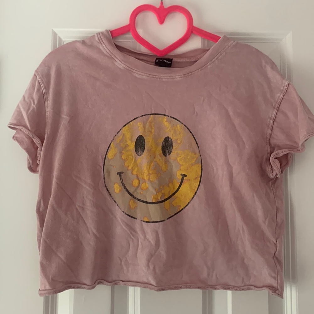 Cute cropped t-shirt